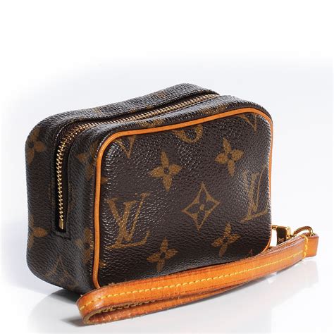 Louis Vuitton Wapity Case .